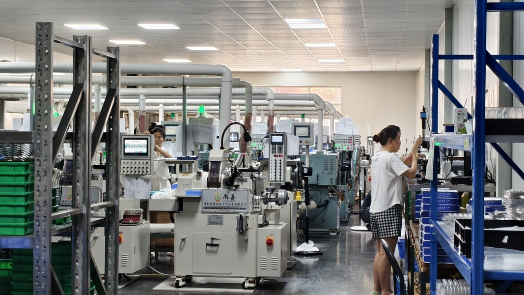 Sichuan Easy Vision Photoelectric Technology Co,.Ltd สายการผลิตของผู้ผลิต